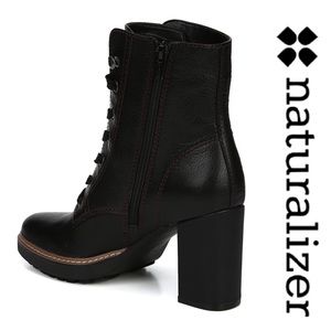 naturalizer callie lace up